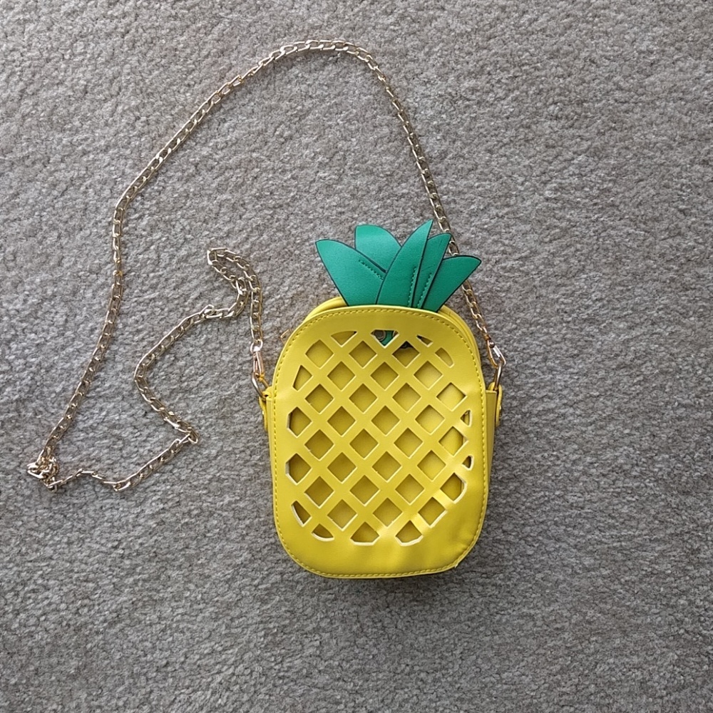 Pineapple Purse